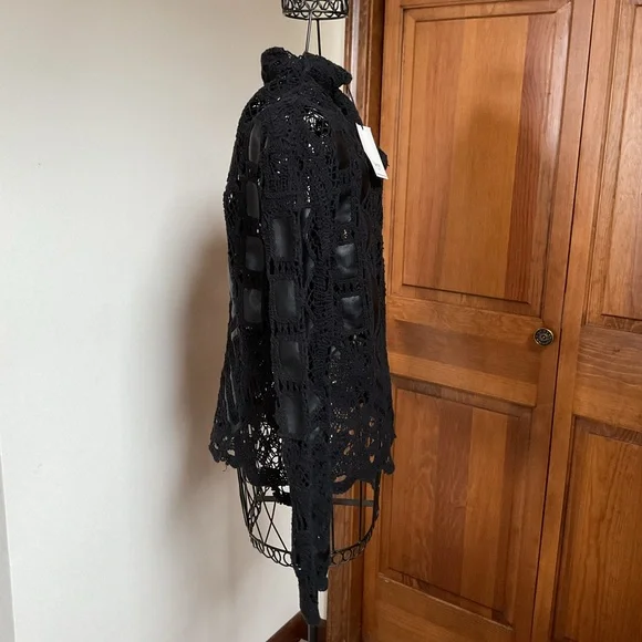 Elleme Paris Elegant Black Lace Women's Top - Picture 2 of 6